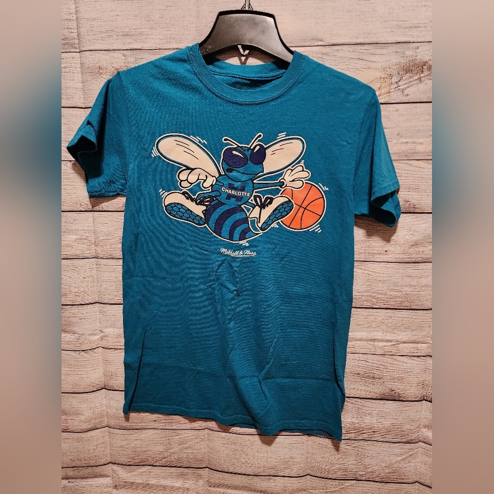 Vintage Charlotte Hornets Tshirt